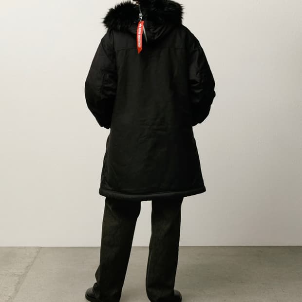 스투시 알파 인더스트리 윈터 파카 블랙