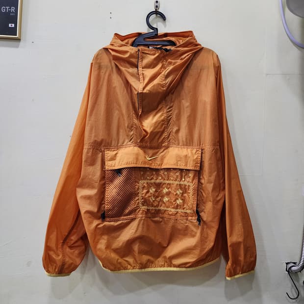 [105] NIKE 아노락 쉘 점퍼 (오렌지)