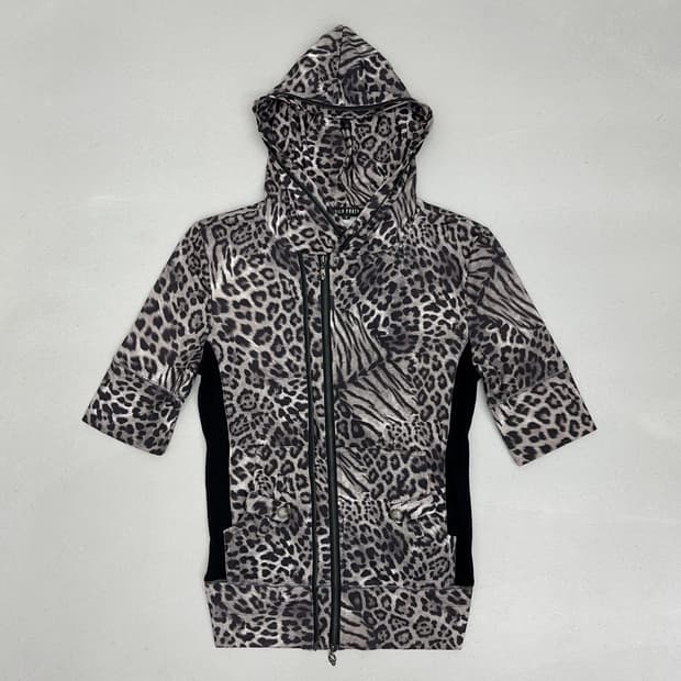 WILD PARTY 레오파드 반팔 후드 집업
