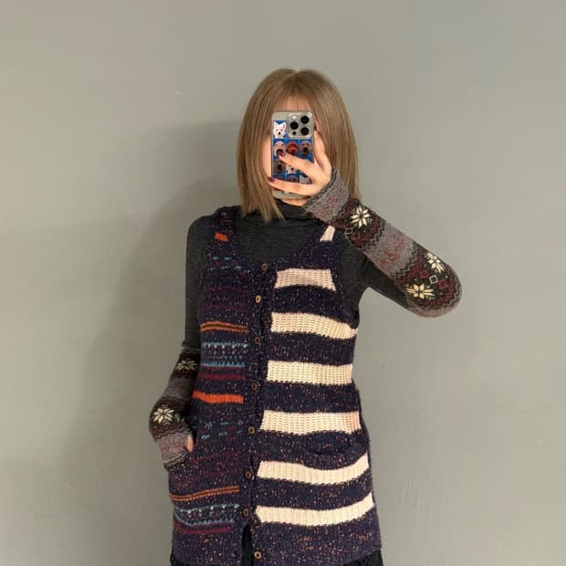 half pattern detail button-up knit vest