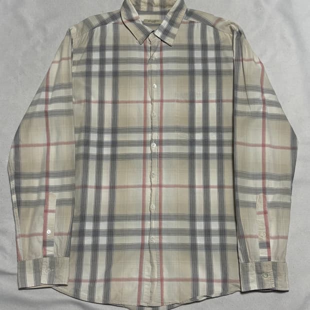 🫶🏻 버버리 베이지 체크 셔츠 🫶🏻