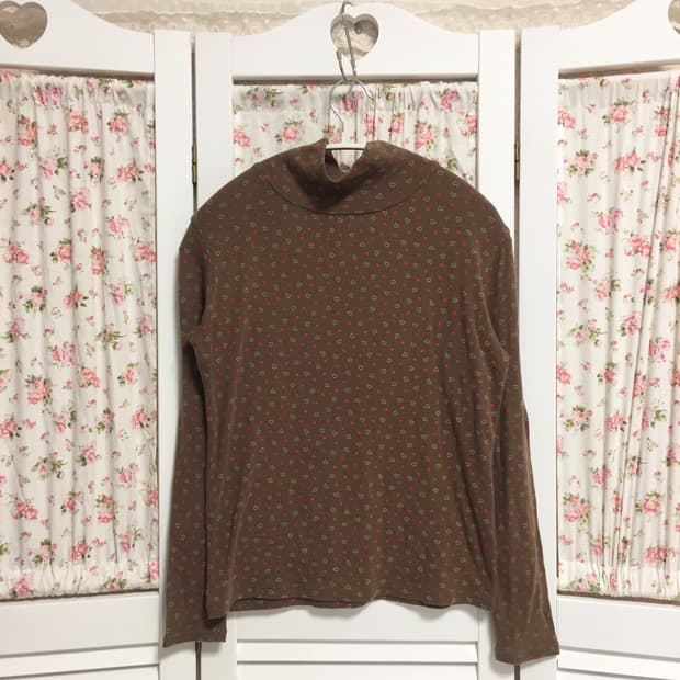 빈티지 하트 브라운 목폴라