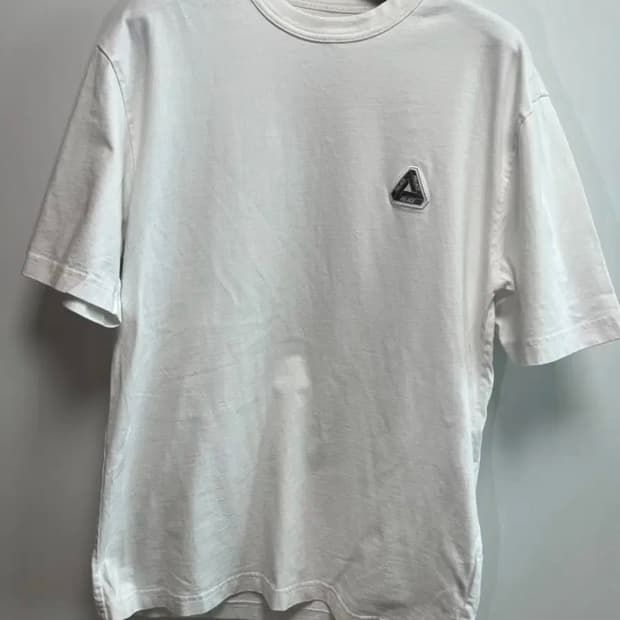 팔라스 로고 티셔츠