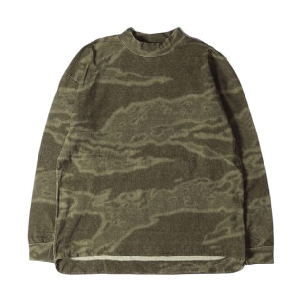 Yeezy Season 3 Camo Long-Sleeve