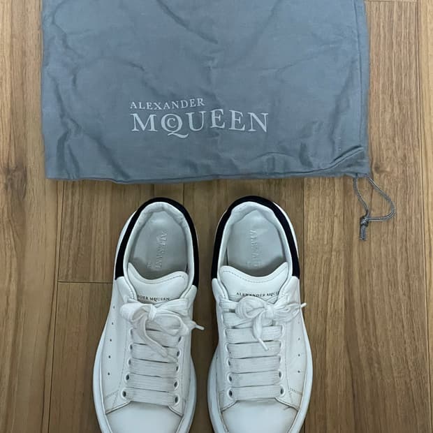 Alexander McQueen 알렉산더맥퀸 오버솔 화이트 블랙 235