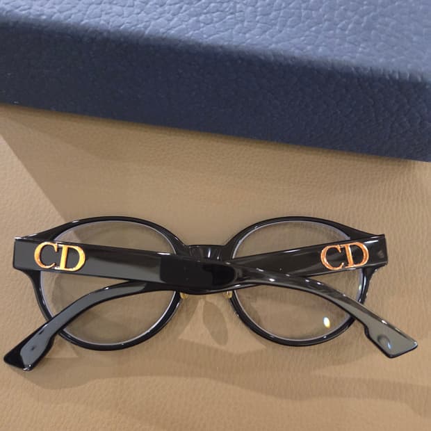 크리스찬 디올 블랙 뿔테