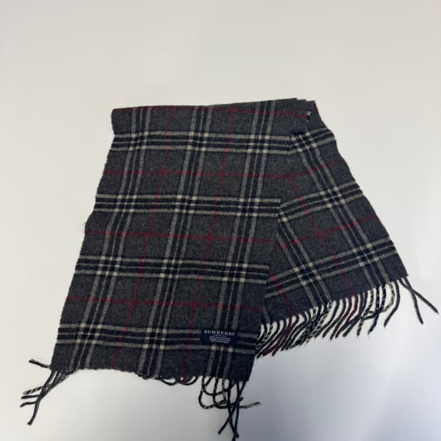 버버리 런던 커스텀 체크 울 머플러