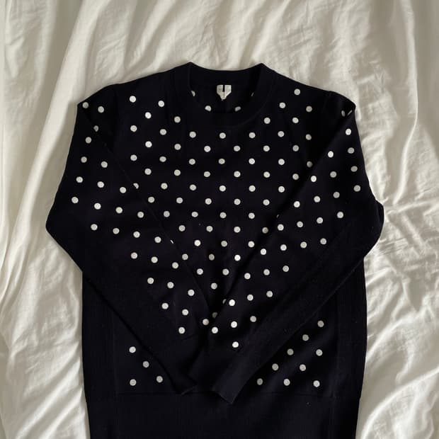 아르켓 도트 니트