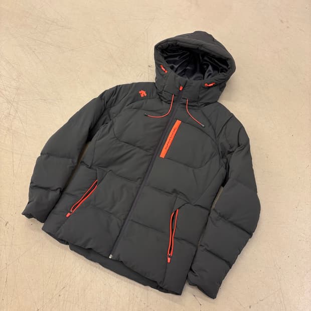 데상트 스키 덕다운 패딩