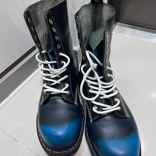 닥터마틴 1919 250사이즈