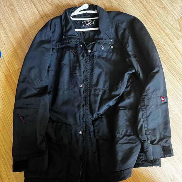 퀵실버 자켓 판매