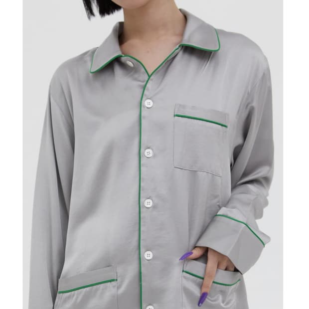 프랭클리 실키 새틴 파자마 세트 그레이