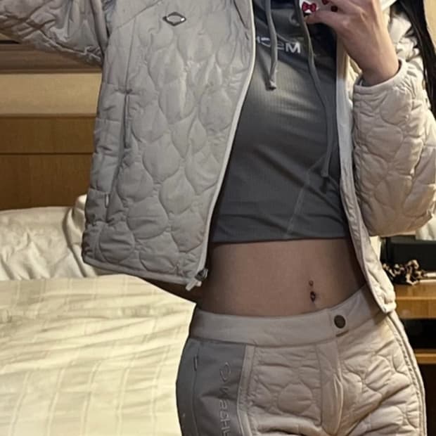 미스치프 퀄티드 후디드 자켓 패딩