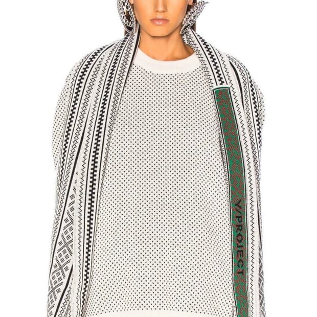 y project 숄더 로고 니트