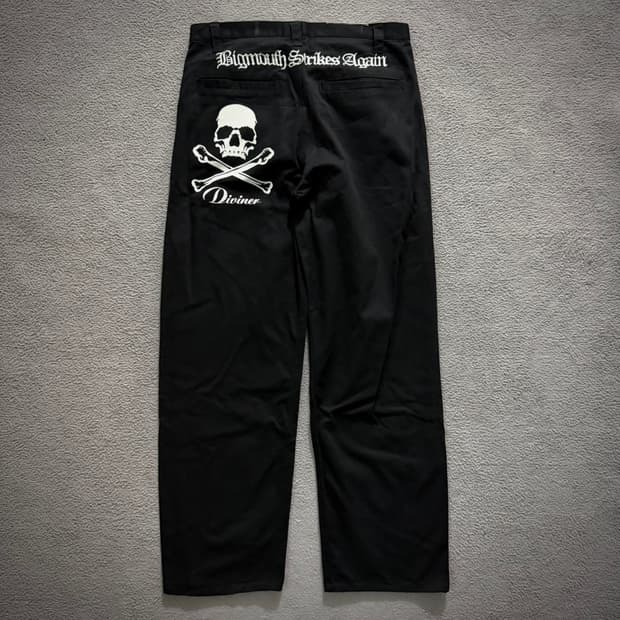 Skull detail pants