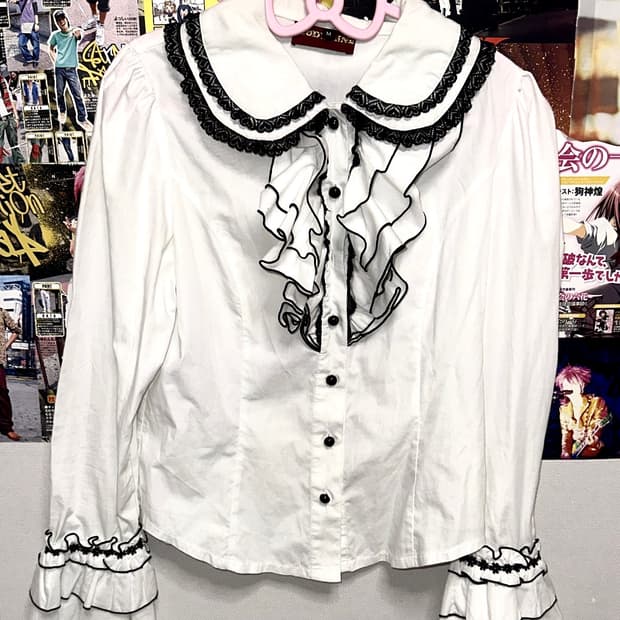 바디라인셔츠 공겜여주 고스로리타 핀터깔 대장템 서브컬쳐 