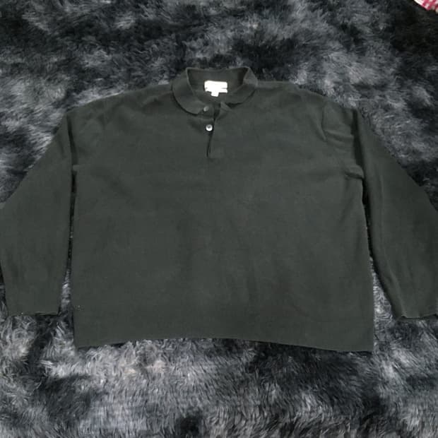 투티/A9 COS RELAXED PK 긴팔 카라 딥카키 헨리넥 미니멀