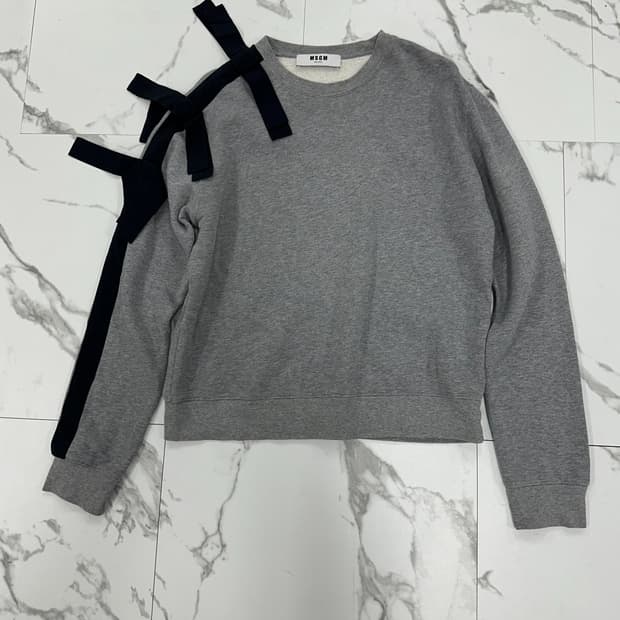 MSGM 그레이 디테일 맨투맨