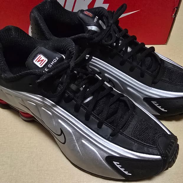 나이키 샥스R4 블랙/실버 280