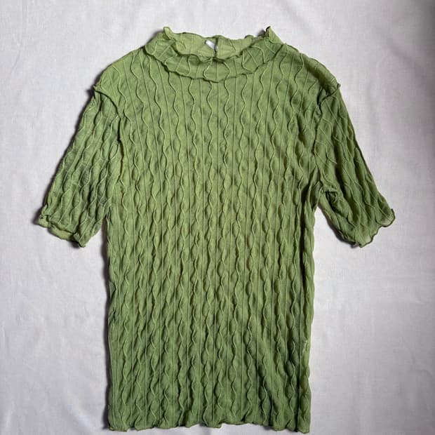 vintage green wave mesh top