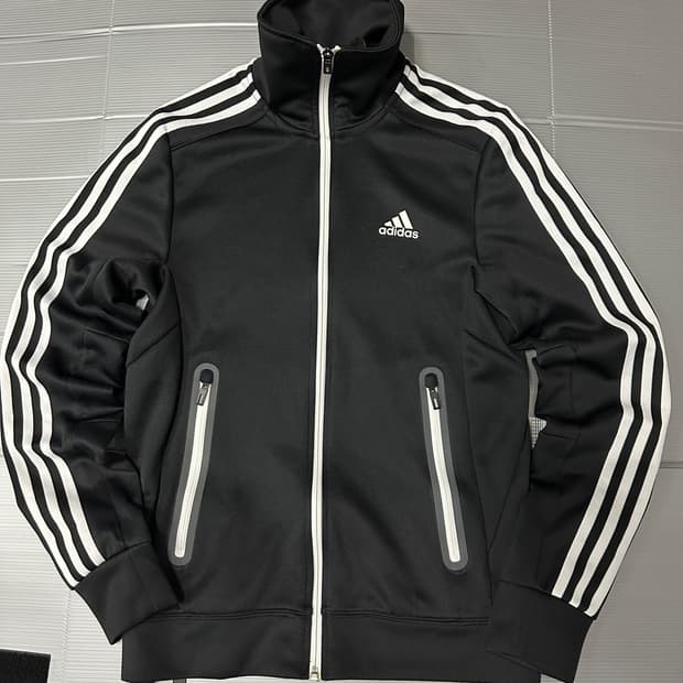 아디다스 로고 트랙탑 져지 블랙 95
