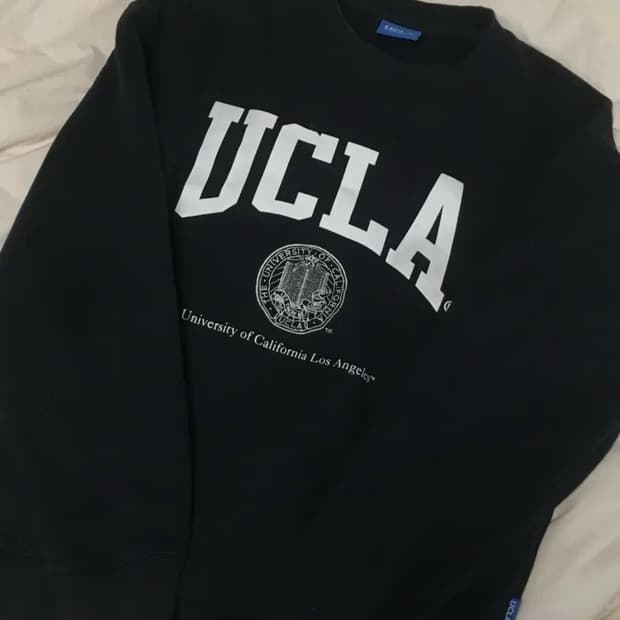 유클라 기모 맨투맨