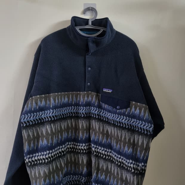 파티고니아 신칠라 아즈텍L