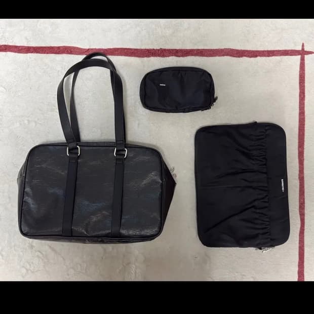 카네이테이 모노 스퀘어백 M / 블랙