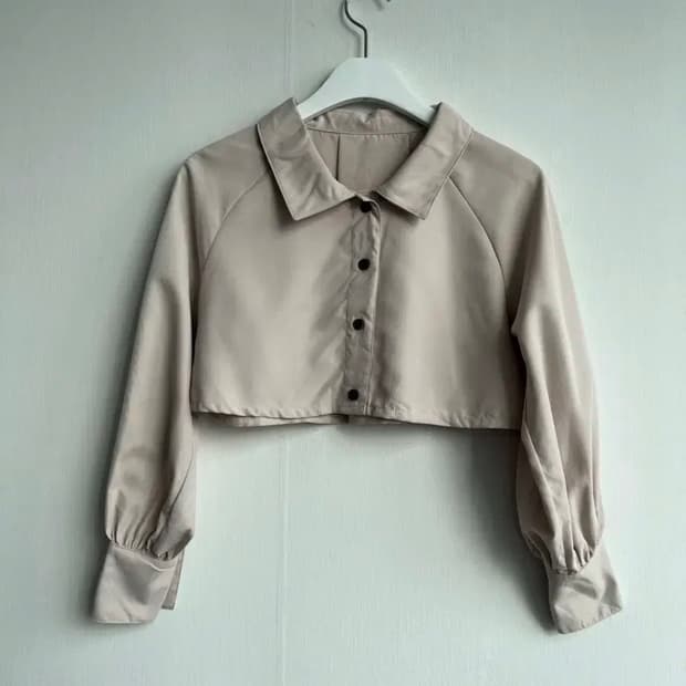 GRL 베이지 크롭 셔츠