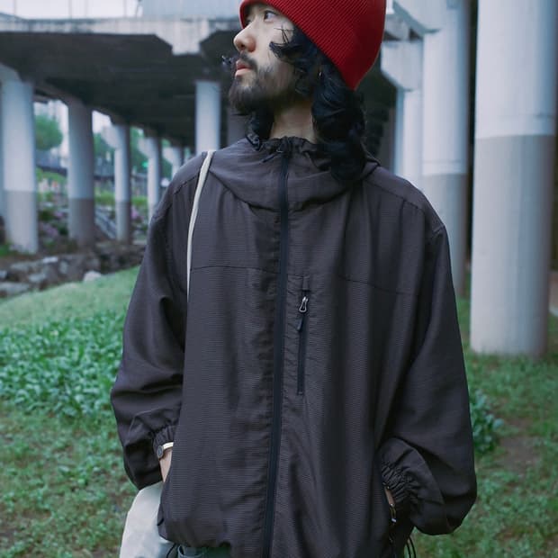 카락터 스트라이프드 윈드브레이커 옐로우