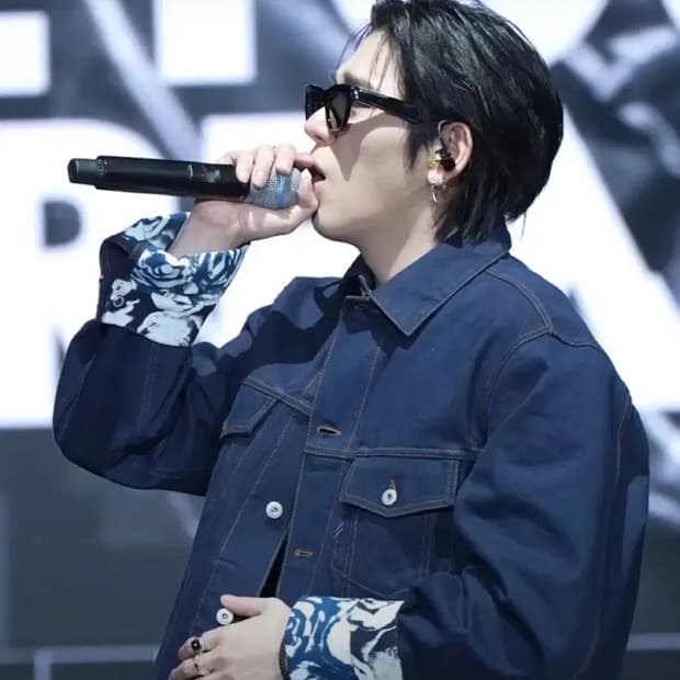 [52]버버리 헤비웨이트 데님 자켓 생지인디고