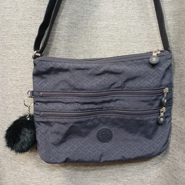 정품 키플링 알바 크로스백