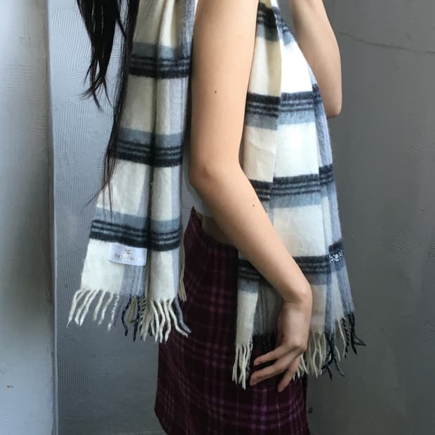 Courreges 꾸레쥬 아이보리-블루 체크 머플러 