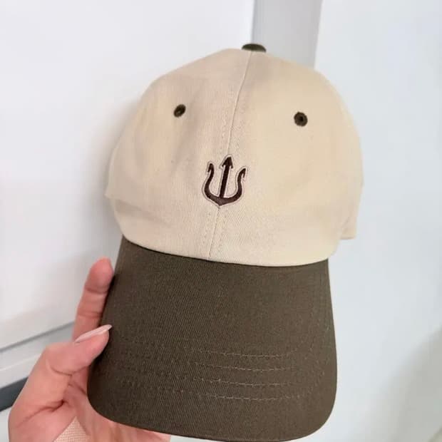 새상품 베루툼 배색 캡모자