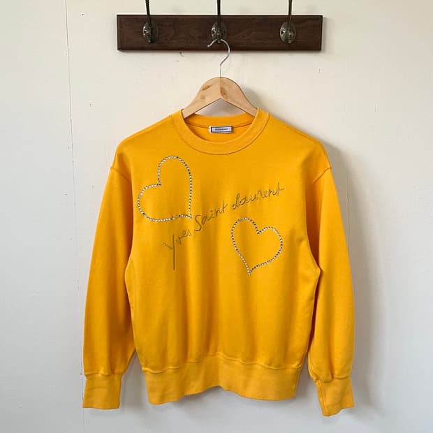 입생로랑 아트 하트 스웻셔츠