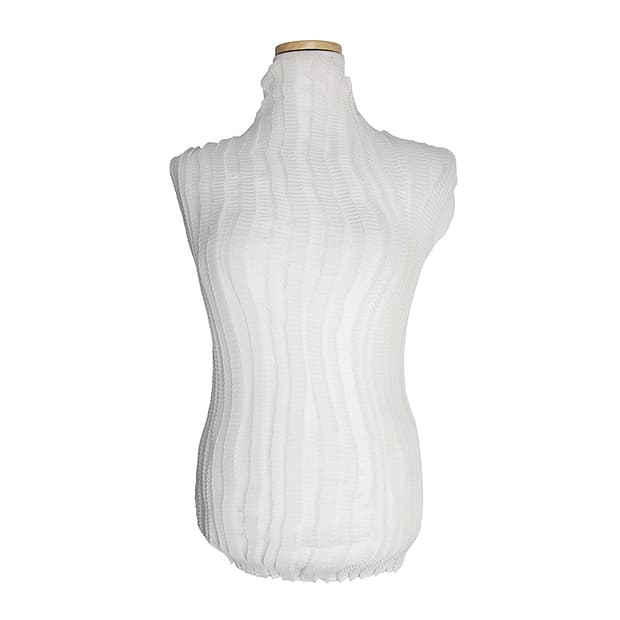 이세이 미야케 플리츠플리즈 아이보리 하이넥 상의 M