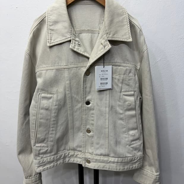 매장판정품) 솔리드옴므 새제품급 오버핏 톤온톤 데님 자켓 46