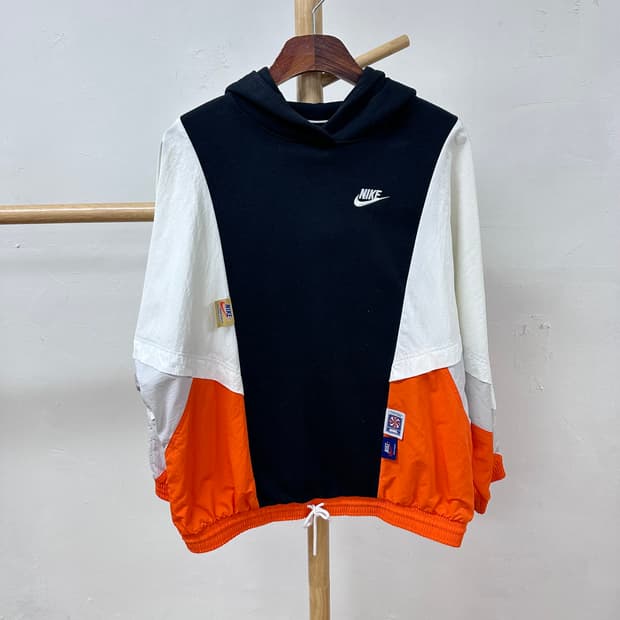 NIKE 나이키 우먼스 우븐 바람막이 후드 M 오버핏 J21