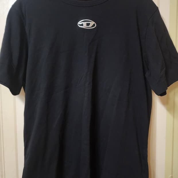 디젤 반팔티셔츠