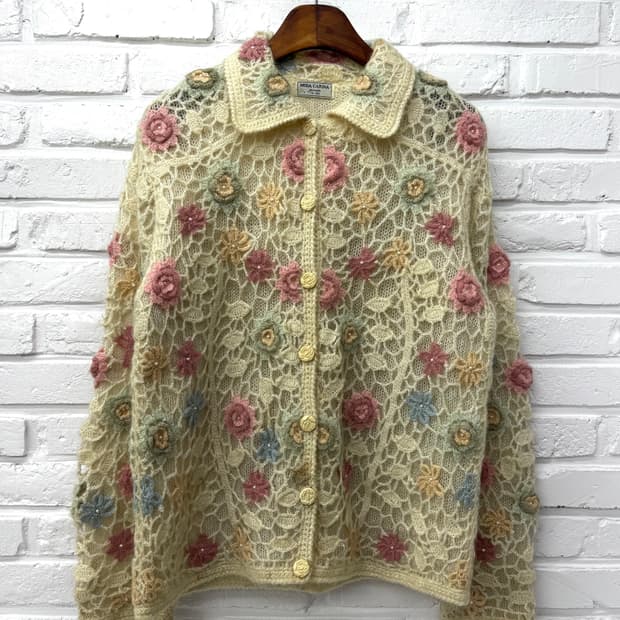 Moda Carina 아이보리 꽃자수 가디건