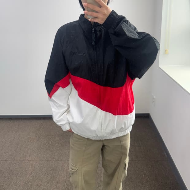 Nike 나이키 배색 바람막이