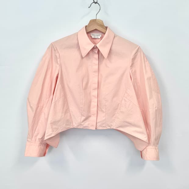 ALEXANDER MCQUEEN 알렉산더 맥퀸 벌룬소매 크롭 긴팔 셔츠