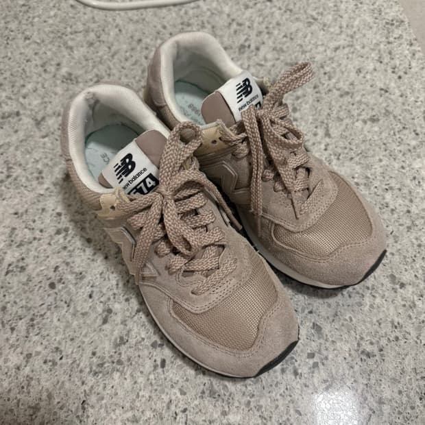 뉴발란스574