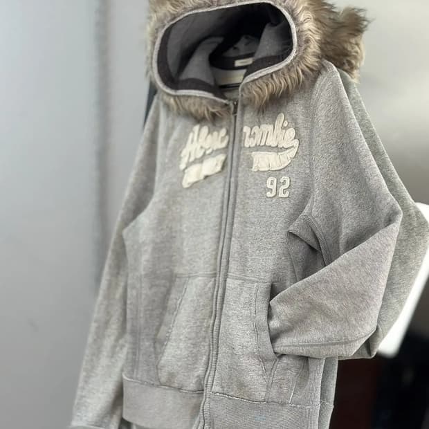 아베크롬비 y2k 울프죠 후드집업