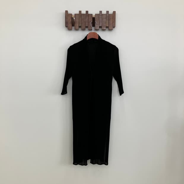 이세이 미야케 블랙 플리츠 롱 가디건