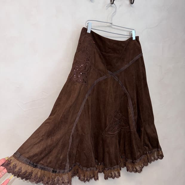 Dark brown oriental floral line lace sk