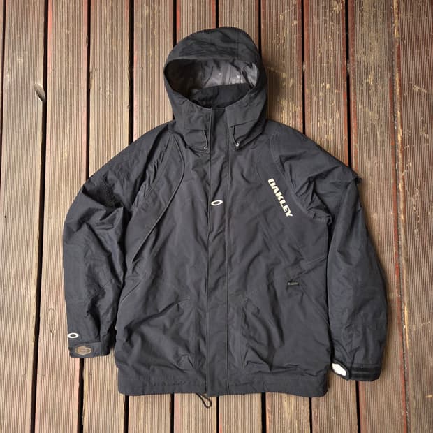 오클리 바람막이