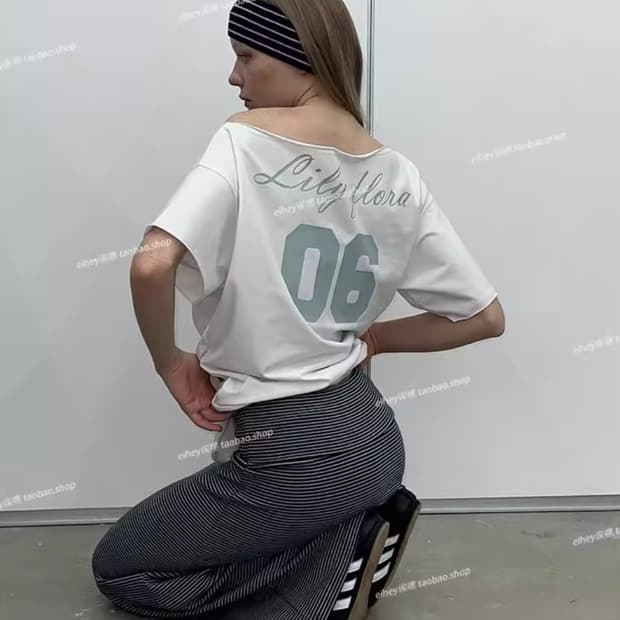 원단 탄탄 브랜드 오프숄더티
