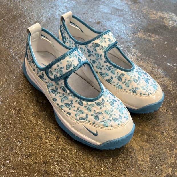 Nike 우먼 리프트 240mm