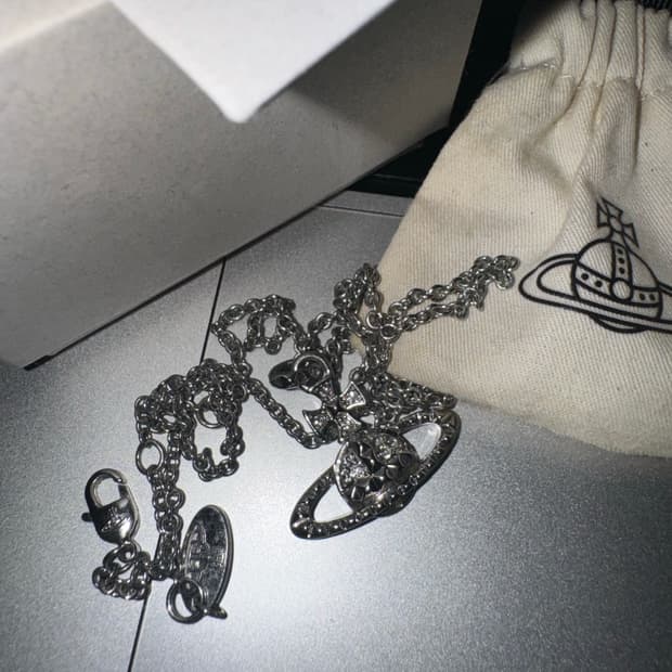 비비안웨스트우드 목걸이 실버